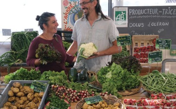 L’ARBRE AUX LÉGUMES L'Arbre O Légumes à Dolus d'Oléron, Loreto Tartar Llzana & Justin Tartar